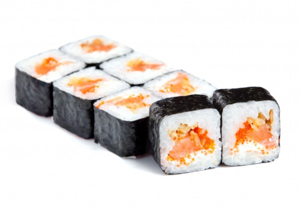 roll_s_lososem_i_hrust_lukom